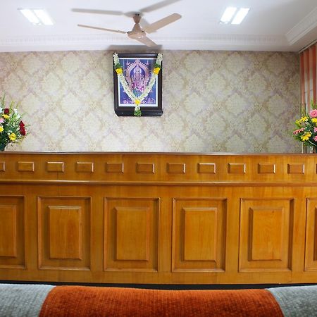 Hotel Srimaniya Канякумари Екстериор снимка