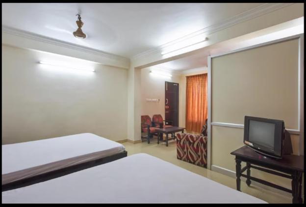 Hotel Srimaniya Канякумари Екстериор снимка