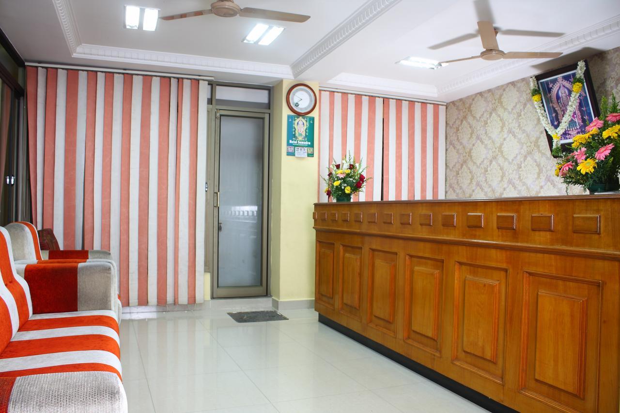Hotel Srimaniya Канякумари Екстериор снимка